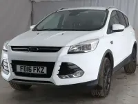 Usado Ford Kuga Titanium 179 HP (131 kW) 2016 Branco SUV
