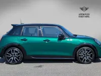 Used Mini Cooper Level 1 113 kW (154 HP) 2026 Green Hatchback