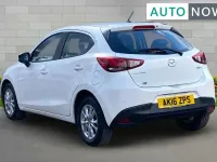 Used Mazda 2 88 HP (64 kW) 2016 White Hatchback