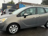 Używany Vauxhall Meriva 110 KM (80 kW) 2013 Brązowy Minivan
