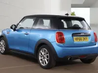 Begagnad Mini Cooper Hatch 2016 Blå Halvkombi