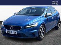 Usado Volvo V40 R-Design 117 CV (86 kW) 2016 Azul Utilitario