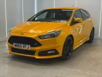 Used Ford Focus ST 250 HP (183 kW) 2015 Orange Hatchback