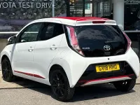 Used Toyota Aygo x-press 69 HP (50 kW) 2018 White Hatchback