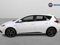 Used Toyota Auris Hybrid Design 136 HP (100 kW) 2018 White Hatchback