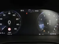 Used Volvo XC40 Inscription 163 HP (119 kW) 2021 Red SUV