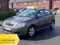 Usado Toyota Corolla T3 97 CV (71 kW) 2005 Gris Utilitario