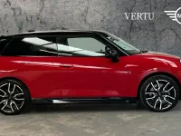 Used Mini Cooper SE Hatch 158 kW (215 HP) 2024 Red Hatchback
