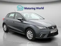Usado Seat Ibiza SE 80 CV (58 kW) 2023 Gris Utilitario