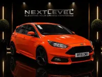Used Ford Focus ST 250 HP (183 kW) 2015 Red Hatchback