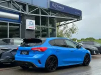 Used Ford Focus ST 280 HP (205 kW) 2021 Blue Hatchback