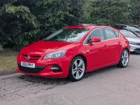 Used Vauxhall Astra Edition 115 HP (84 kW) 2015 Power red Hatchback