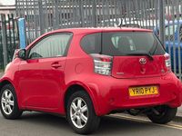 Used Toyota iQ 68 HP (50 kW) 2010 Red Hatchback