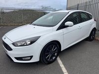 Used Ford Focus Titanium 120 HP (88 kW) 2017 White Hatchback