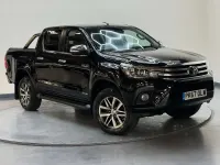 Used Toyota HiLux Luxury 150 HP (110 kW) 2017 Black Pickup