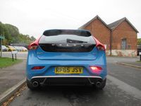 Used Volvo V40 R-Design 152 HP (111 kW) 2015 Blue Hatchback