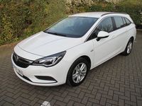 Used Vauxhall Astra S 105 HP (77 kW) 2018 White Estate