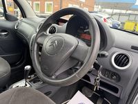 Used Citroën C3 107 HP (78 kW) 2006 Silver Hatchback