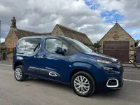 Used Citroën Berlingo Feel 101 HP (74 kW) 2019 Blue MPV