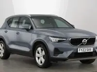 Usado Volvo XC40 Core 2023 Cinzento SUV