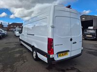Used Mercedes Sprinter 143 HP (105 kW) 2019 White Van