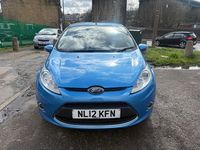Usado Ford Fiesta Zetec 82 HP (60 kW) 2012 Azul Citadino