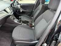 Used Vauxhall Astra 100 HP (73 kW) 2018 Black Hatchback