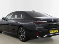 Usado BMW 750e M Sport 482 CV (354 kW) 2024 Negro Berlina