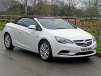 Used Vauxhall Cascada 140 HP (102 kW) 2014 White Cabriolet
