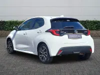 Used Toyota Yaris Design 116 HP (85 kW) 2022 White Hatchback