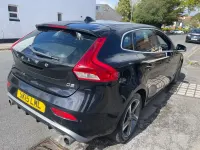 Begagnad Volvo V40 R-Design 115 HK (84 kW) 2015 Svart Halvkombi