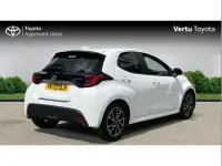 Used Toyota Yaris Design 113 HP (83 kW) 2023 White Hatchback