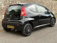 Used Peugeot 107 68 HP (50 kW) 2009 Black Hatchback