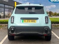 Usado Renault R4 Komfort 110 kW (150 HP) 2025 Carrinha