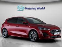 Used Ford Focus ST-Line 125 HP (91 kW) 2023 Red Hatchback