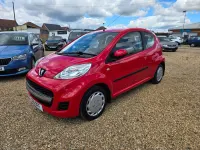 Used Peugeot 107 68 HP (50 kW) 2011 Red Hatchback
