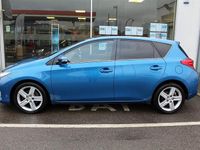Used Toyota Auris Multidrive S 2014 Blue Hatchback