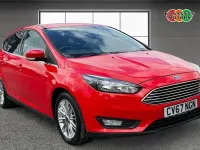 Used Ford Focus Zetec 120 HP (88 kW) 2017 Red Hatchback