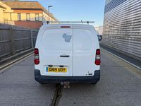 Used Citroën Berlingo 75 HP (55 kW) 2015 White MPV