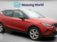Usado Seat Arona FR 116 CV (85 kW) 2024 Rojo SUV