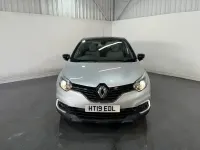 Używany Renault Captur Iconic 90 KM (66 kW) 2019 Srebrny SUV