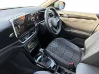 Used VW T-Roc R-line 150 HP (110 kW) 2025 Blue SUV
