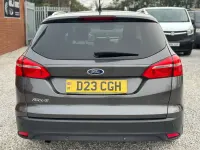 Usado Ford Focus Titanium 120 HP (88 kW) 2015 Cinzento Carrinha