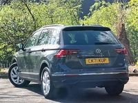 Usado VW Tiguan Life 150 CV (110 kW) 2021 Gris SUV