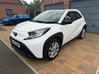 Used Toyota Aygo X PURE 72 HP (52 kW) 2023 White SUV