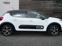 Used Citroën C3 PureTech 82 HP (60 kW) 2022 White Hatchback