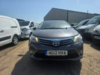 Used Toyota Avensis 147 HP (108 kW) 2012 Grey Sedan