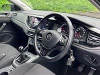 Used VW Polo SE 95 HP (69 kW) 2018 Grey Hatchback