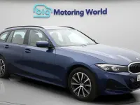 Used BMW 330e Sport Line 292 HP (214 kW) 2024 Blue Estate