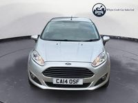 Usado Ford Fiesta Zetec 2014 Prateado Citadino